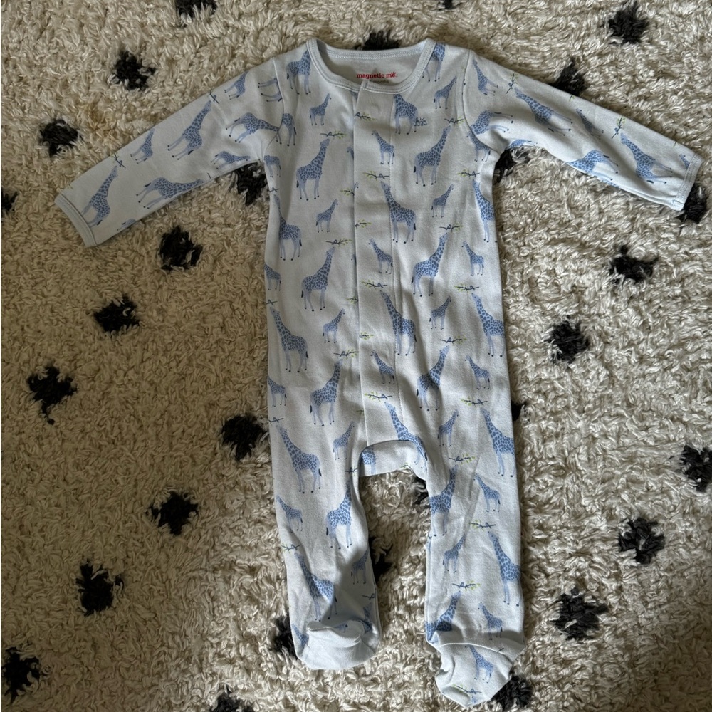 Magnetic Me Giraffe Magnetic Footie